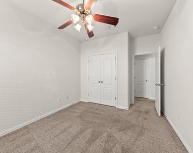 411 Tascate St - Photo Thumbnail 31