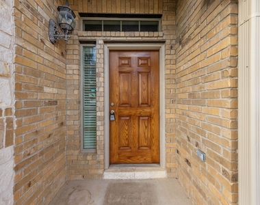 411 Tascate St - Photo Thumbnail 2