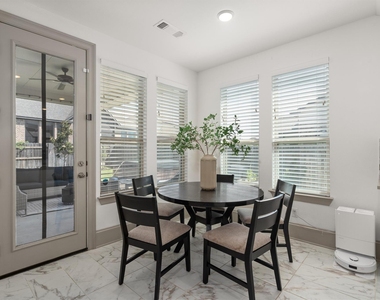 209 Rio Ranchero Rd - Photo Thumbnail 6