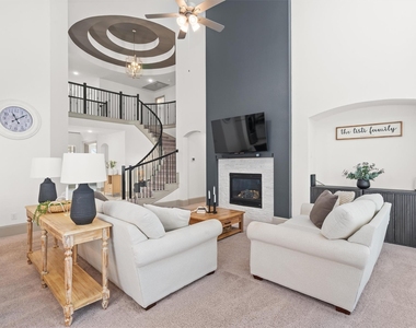 209 Rio Ranchero Rd - Photo Thumbnail 13