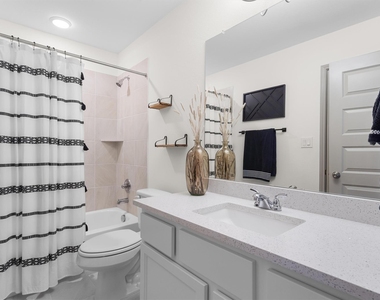 209 Rio Ranchero Rd - Photo Thumbnail 27