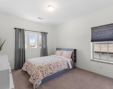209 Rio Ranchero Rd - Photo Thumbnail 28