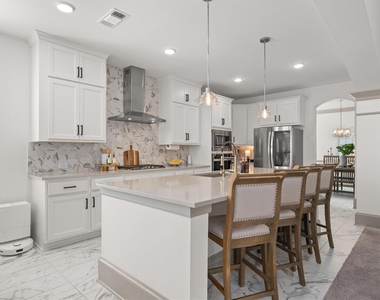 209 Rio Ranchero Rd - Photo Thumbnail 3