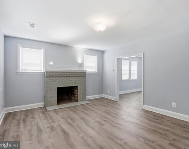5112 Crosswood Avenue - Photo Thumbnail 5