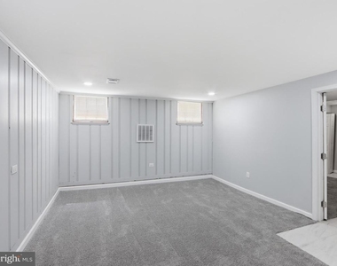5112 Crosswood Avenue - Photo Thumbnail 12