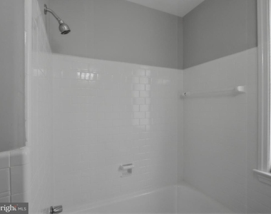 5112 Crosswood Avenue - Photo Thumbnail 22