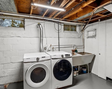 5911 Brackenridge Avenue - Photo Thumbnail 19
