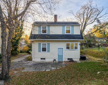 5911 Brackenridge Avenue - Photo Thumbnail 23