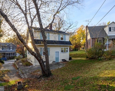 5911 Brackenridge Avenue - Photo Thumbnail 24
