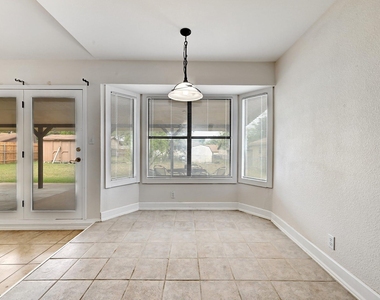 509 Greenway Dr - Photo Thumbnail 11