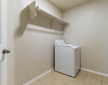 401 Spruce Dr - Photo Thumbnail 28