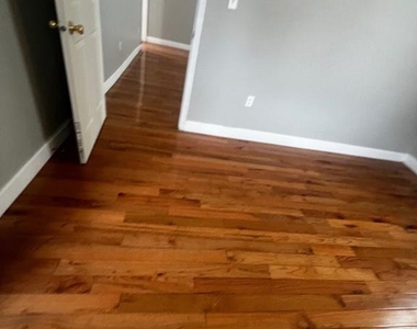 5906 Benton Heights Avenue - Photo Thumbnail 21