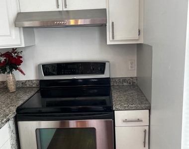 5906 Benton Heights Avenue - Photo Thumbnail 1