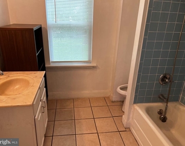 5906 Benton Heights Avenue - Photo Thumbnail 12