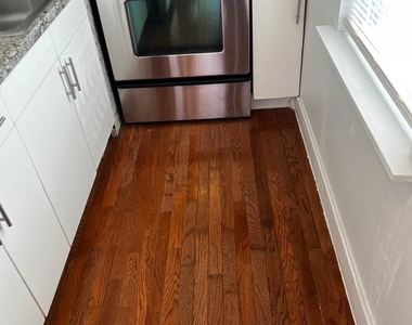 5906 Benton Heights Avenue - Photo Thumbnail 5