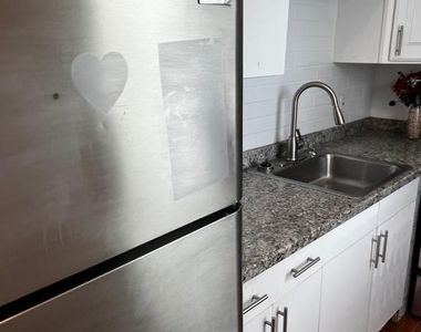 5906 Benton Heights Avenue - Photo Thumbnail 6