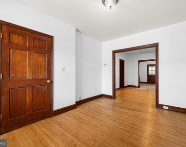 315 Elrino Street - Photo Thumbnail 2