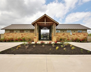 9714 Baden Ln - Photo Thumbnail 31