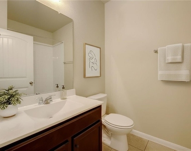 9714 Baden Ln - Photo Thumbnail 16