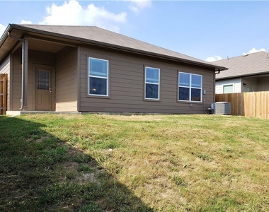 9714 Baden Ln - Photo Thumbnail 28