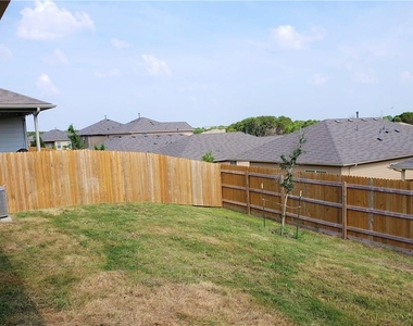 9714 Baden Ln - Photo Thumbnail 29