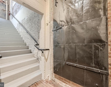 311 W Baltimore Street - Photo Thumbnail 18