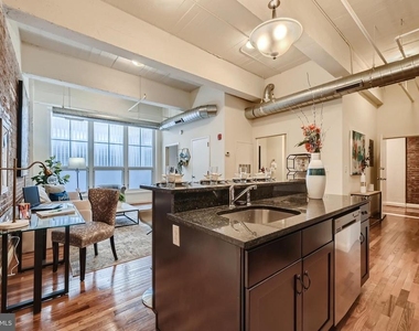 311 W Baltimore Street - Photo Thumbnail 3