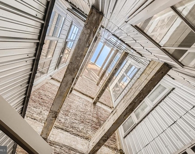 311 W Baltimore Street - Photo Thumbnail 16