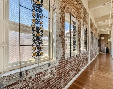 311 W Baltimore Street - Photo Thumbnail 2