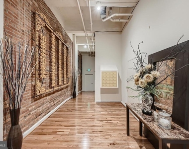 311 W Baltimore Street - Photo Thumbnail 12