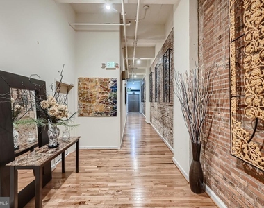 311 W Baltimore Street - Photo Thumbnail 12