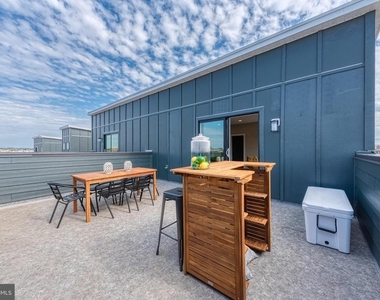 917 Grundy Street - Photo Thumbnail 38