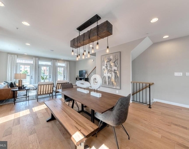 917 Grundy Street - Photo Thumbnail 13