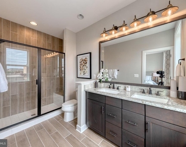917 Grundy Street - Photo Thumbnail 23