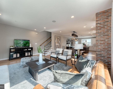 917 Grundy Street - Photo Thumbnail 19