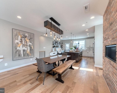 917 Grundy Street - Photo Thumbnail 16