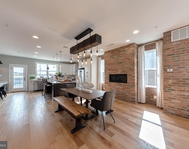 917 Grundy Street - Photo Thumbnail 15