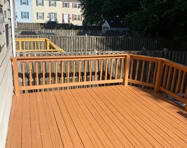 7604 Mcnamara Drive - Photo Thumbnail 5