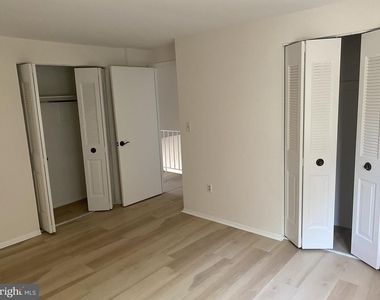 7604 Mcnamara Drive - Photo Thumbnail 13