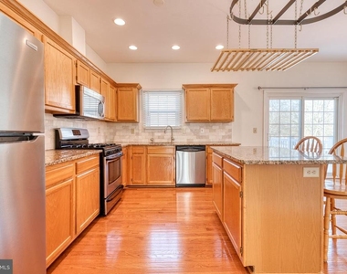 2502 Weston Court - Photo Thumbnail 5