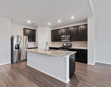 17300 Antioch Ave - Photo Thumbnail 6