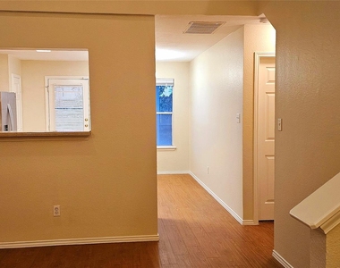 1840 Wallin Loop - Photo Thumbnail 5