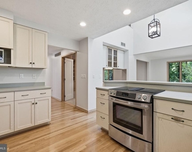 22 Poplar Point Road - Photo Thumbnail 8