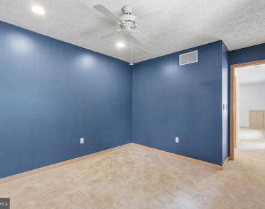 22 Poplar Point Road - Photo Thumbnail 28
