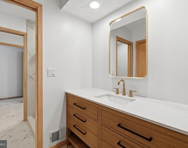 22 Poplar Point Road - Photo Thumbnail 26