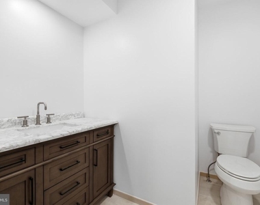 22 Poplar Point Road - Photo Thumbnail 18