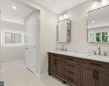 22 Poplar Point Road - Photo Thumbnail 15