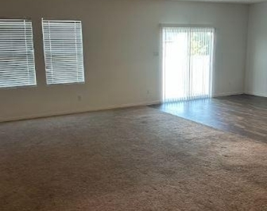 117 Hondo Gap Ln - Photo Thumbnail 3