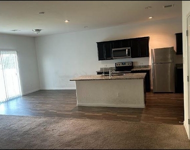 117 Hondo Gap Ln - Photo Thumbnail 1