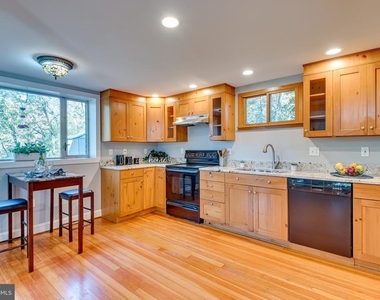 612 Holly Ridge Road - Photo Thumbnail 25
